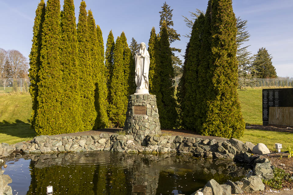 2026-StMary-EasterVigil (8 of 215).jpg